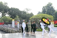 Engineering Company Rotation 4 reports achievements to President Ho Chi Minh
